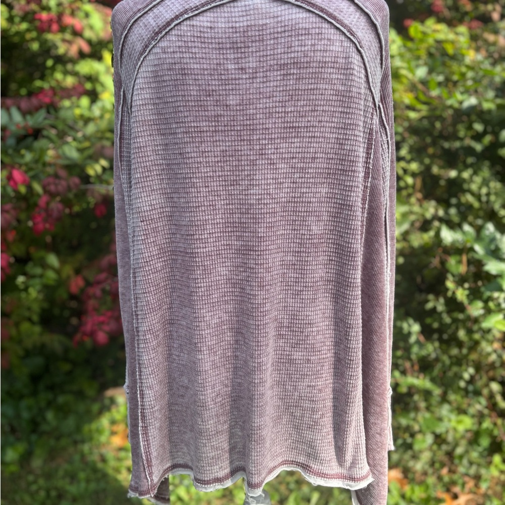 Free People Long Sleeve Shirt Distressed Burgundy V-Neck XS - Picture 2 of 10
